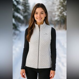 NWT Charles River Apparel Franconia Cream/Gray Quilted Vest Size Medium